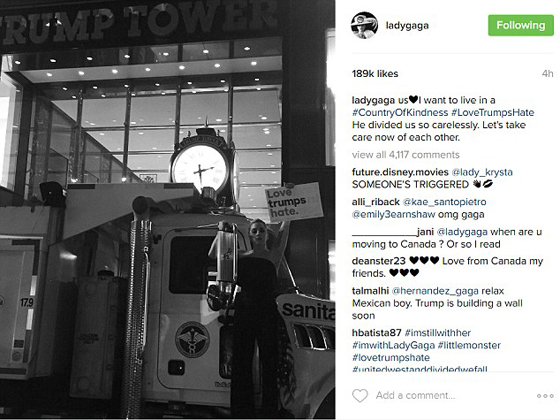 صور ليدي غاغا تتظاهر على سيارة مجاري ضد فوز ترامب! صورة رقم 6 صور ليدي غاغا تتظاهر على سيارة مجاري ضد فوز ترامب! صورة رقم 6