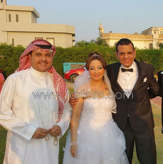 صور فساتين زفاف فنانات دخلن القفص الذهبي هذا العام.. أيها الأجمل؟ صورة رقم 15 صور فساتين زفاف فنانات دخلن القفص الذهبي هذا العام.. أيها الأجمل؟ صورة رقم 15