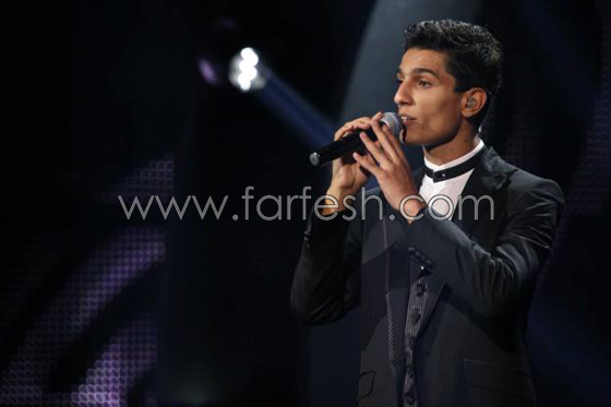 النجم الفلسطيني محمد عساف يتجول في شوارع بلده على أنغام أناديكم صورة رقم 7 النجم الفلسطيني محمد عساف يتجول في شوارع بلده على أنغام أناديكم صورة رقم 7