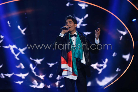 النجم الفلسطيني محمد عساف يتجول في شوارع بلده على أنغام أناديكم صورة رقم 8 النجم الفلسطيني محمد عساف يتجول في شوارع بلده على أنغام أناديكم صورة رقم 8