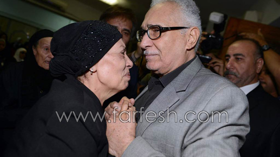 صور: فنانين حزنوا لفراق أغلى الأحباب: فقدوا ابناءهم او زوجاتهم صورة رقم 7 صور: فنانين حزنوا لفراق أغلى الأحباب: فقدوا ابناءهم او زوجاتهم صورة رقم 7