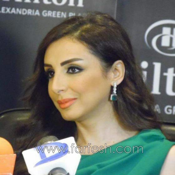 صور فنانات عربيات صاحبات أسوأ مكياج لعام 2016 صورة رقم 6 صور فنانات عربيات صاحبات أسوأ مكياج لعام 2016 صورة رقم 6