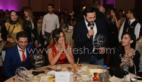 صور تامر حسني يغني لزوجته الشقراء الجميلة بسمة بوسيل متغزلا بها صورة رقم 1 صور تامر حسني يغني لزوجته الشقراء الجميلة بسمة بوسيل متغزلا بها صورة رقم 1