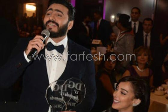 صور تامر حسني يغني لزوجته الشقراء الجميلة بسمة بوسيل متغزلا بها صورة رقم 3 صور تامر حسني يغني لزوجته الشقراء الجميلة بسمة بوسيل متغزلا بها صورة رقم 3