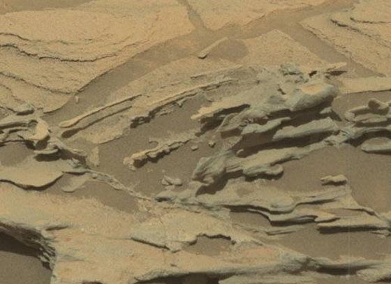 فيديو مذهل: العثور على معلقة ضخمة على المريخ! صورة رقم 1
