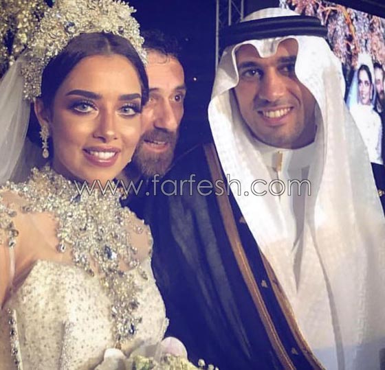 فيديو وصور بلقيس مع عريسها السعودي في حفل زفاف اسطوري صورة رقم 4 فيديو وصور بلقيس مع عريسها السعودي في حفل زفاف اسطوري صورة رقم 4
