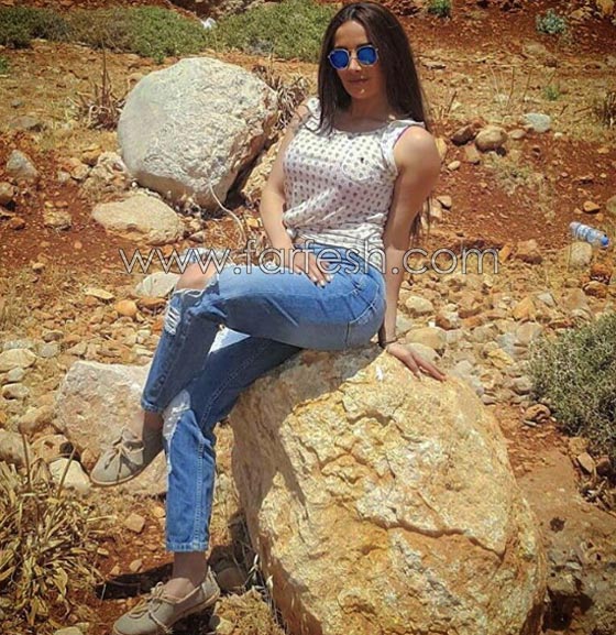 هكذا ردت كندة حنا على منتقدي اطلالتها بالشورت والجيب الشفاف صورة رقم 4 هكذا ردت كندة حنا على منتقدي اطلالتها بالشورت والجيب الشفاف صورة رقم 4