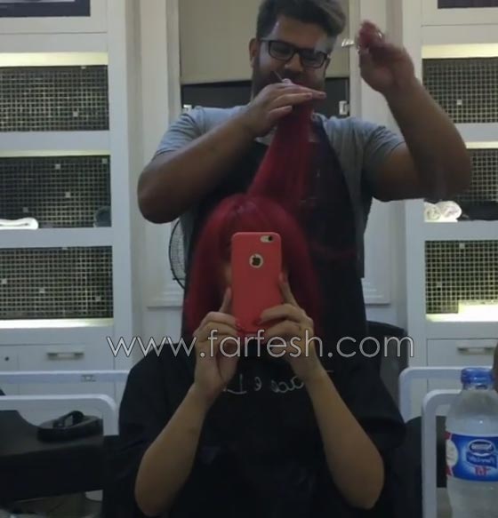 صور غادة عبد الرازق بالشعر الأحمر: هل تحاول تقليد هيفاء وهبي؟  صورة رقم 1