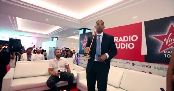 ويل سميث يرقص اليوله الاماراتية ويتحدث عن الاسلاموفوبيا صورة رقم 6