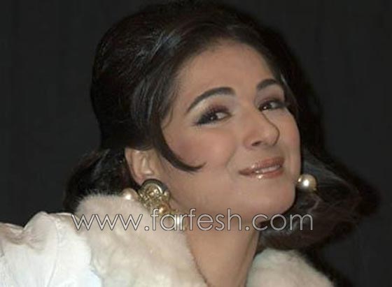 الاعتداء على الفنانة سهير رجب وضرب شقيقها بسكين حاد! صورة رقم 1 الاعتداء على الفنانة سهير رجب وضرب شقيقها بسكين حاد! صورة رقم 1