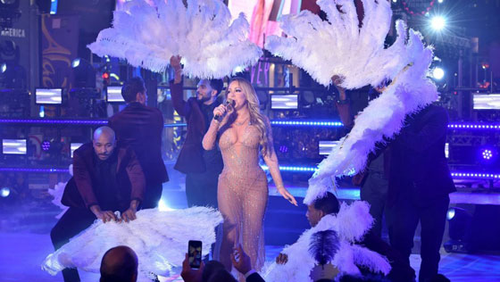ماريا كاري تودع عام 2016 بعطل فني في حفل شاهده الملايين صورة رقم 13 ماريا كاري تودع عام 2016 بعطل فني في حفل شاهده الملايين صورة رقم 13