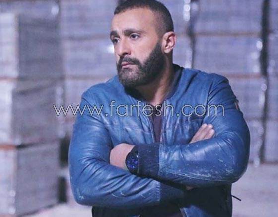 فيديو مثير: أحمد السقا يخاطر بحياته وينقذ فتاة انقلبت سيارتها صورة رقم 5 فيديو مثير: أحمد السقا يخاطر بحياته وينقذ فتاة انقلبت سيارتها صورة رقم 5