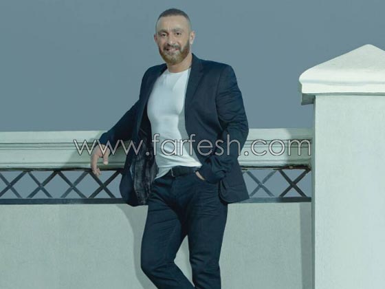 فيديو مثير: أحمد السقا يخاطر بحياته وينقذ فتاة انقلبت سيارتها صورة رقم 7 فيديو مثير: أحمد السقا يخاطر بحياته وينقذ فتاة انقلبت سيارتها صورة رقم 7