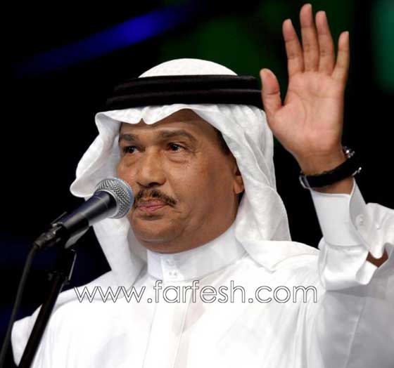 شاب التقط عقال محمد عبده في حفلة جدة: قيمته لا تقل عن منديل ام كلثوم صورة رقم 9 شاب التقط عقال محمد عبده في حفلة جدة: قيمته لا تقل عن منديل ام كلثوم صورة رقم 9