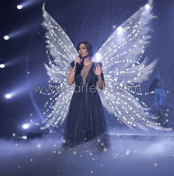 صور اليسا بـ 3 إطلالات ساحرة وخاتم خطوبتها يثير الفضول صورة رقم 6 صور اليسا بـ 3 إطلالات ساحرة وخاتم خطوبتها يثير الفضول صورة رقم 6