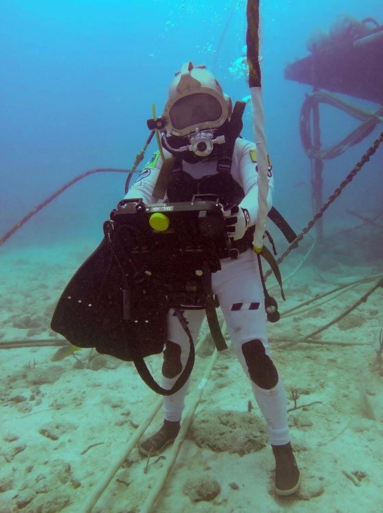 رواد فضاء يعيشون تحت الماء استعدادا لاقتحام العالم الخارجي.. فيديو صورة رقم 20