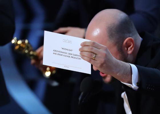 خطأ محرج.. فيلم مونلايت ينتزع الاوسكار من لا لا لاند على المسرح صورة رقم 13 خطأ محرج.. فيلم مونلايت ينتزع الاوسكار من لا لا لاند على المسرح صورة رقم 13