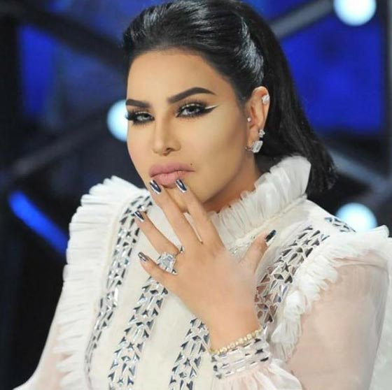 نجمات العالم العربي تتنافس بلون أظافرهن صورة رقم 10