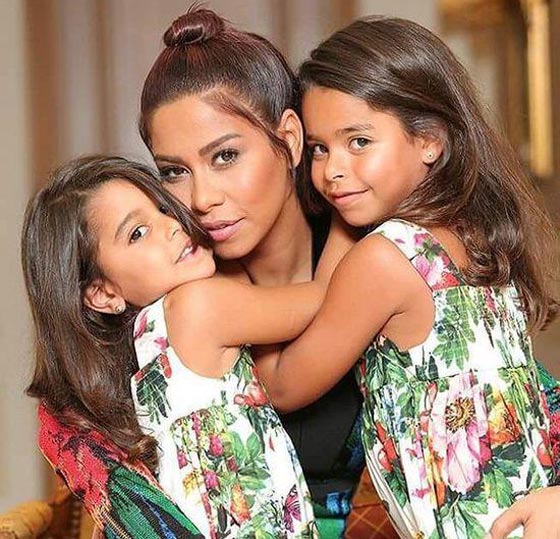 صور نجمات امهات عربيات وعالميات وبناتهن تكشف الشبه الغريب بينهن صورة رقم 11 صور نجمات امهات عربيات وعالميات وبناتهن تكشف الشبه الغريب بينهن صورة رقم 11