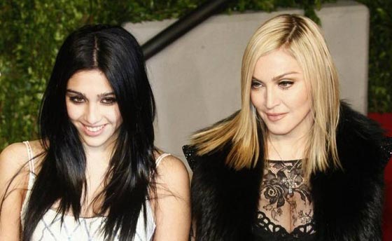 صور نجمات امهات عربيات وعالميات وبناتهن تكشف الشبه الغريب بينهن صورة رقم 12 صور نجمات امهات عربيات وعالميات وبناتهن تكشف الشبه الغريب بينهن صورة رقم 12