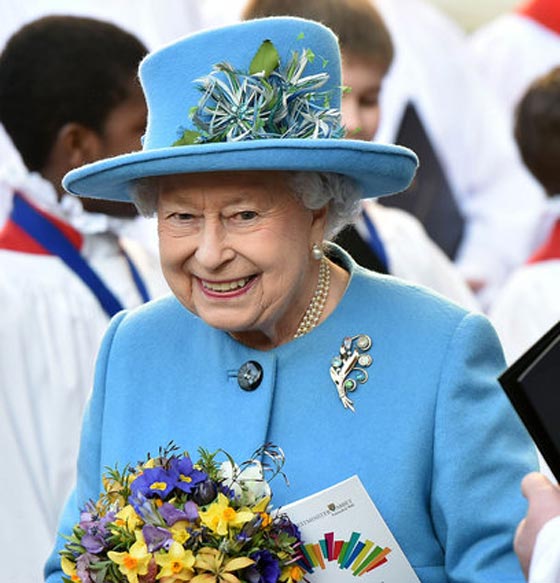 الملكة إليزابيث تحتفل بعيد ميلادها الـ93 مع عيد الفصح صورة رقم 8