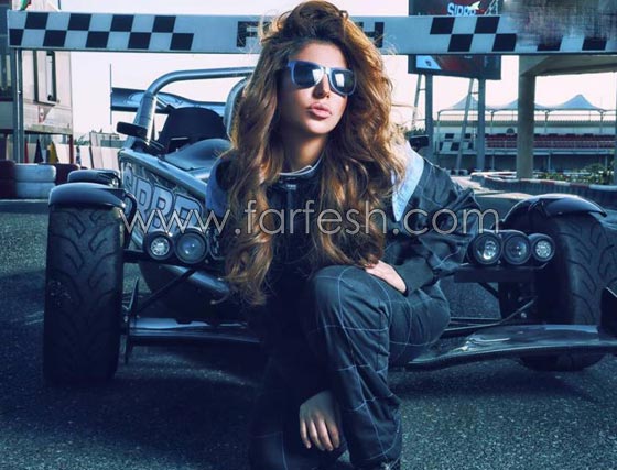 الاعلامية حليمة بولند تثير الجدل بنشر صور من جلسة حناء.. فيديو صورة رقم 19 الاعلامية حليمة بولند تثير الجدل بنشر صور من جلسة حناء.. فيديو صورة رقم 19