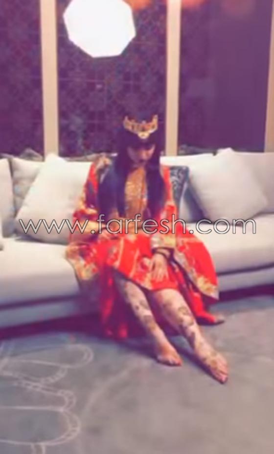 الاعلامية حليمة بولند تثير الجدل بنشر صور من جلسة حناء.. فيديو صورة رقم 13 الاعلامية حليمة بولند تثير الجدل بنشر صور من جلسة حناء.. فيديو صورة رقم 13