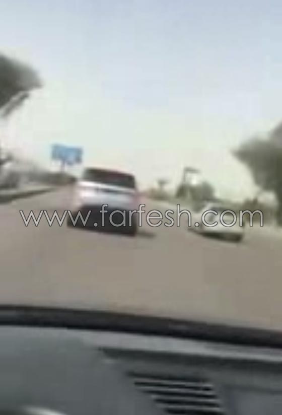 فيديو تامر حسني في سباق سرعة بسيارته مع سائق حاول تجاوزه! صورة رقم 2 فيديو تامر حسني في سباق سرعة بسيارته مع سائق حاول تجاوزه! صورة رقم 2