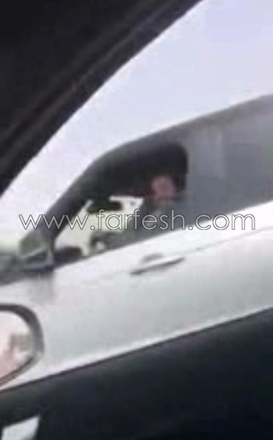 فيديو تامر حسني في سباق سرعة بسيارته مع سائق حاول تجاوزه! صورة رقم 4 فيديو تامر حسني في سباق سرعة بسيارته مع سائق حاول تجاوزه! صورة رقم 4