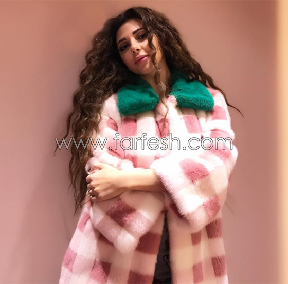 جاكت مع فم احمر من الخلف يثير سخرية متابعي ميريام فارس صورة رقم 2 جاكت مع فم احمر من الخلف يثير سخرية متابعي ميريام فارس صورة رقم 2
