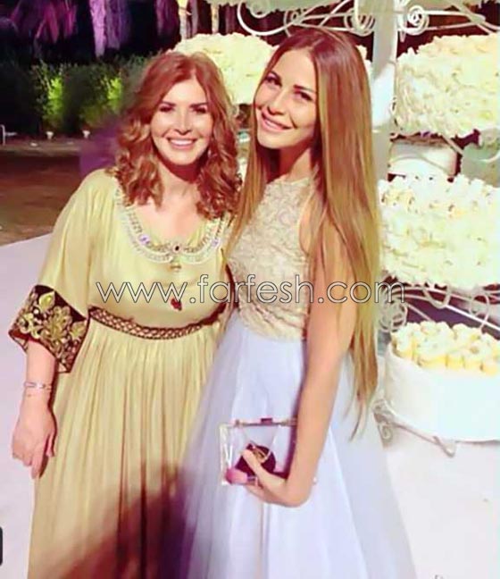 صور فنانات فوق الاربعين وبناتهن: طبق الأصل في الأناقة والجمال صورة رقم 2 صور فنانات فوق الاربعين وبناتهن: طبق الأصل في الأناقة والجمال صورة رقم 2
