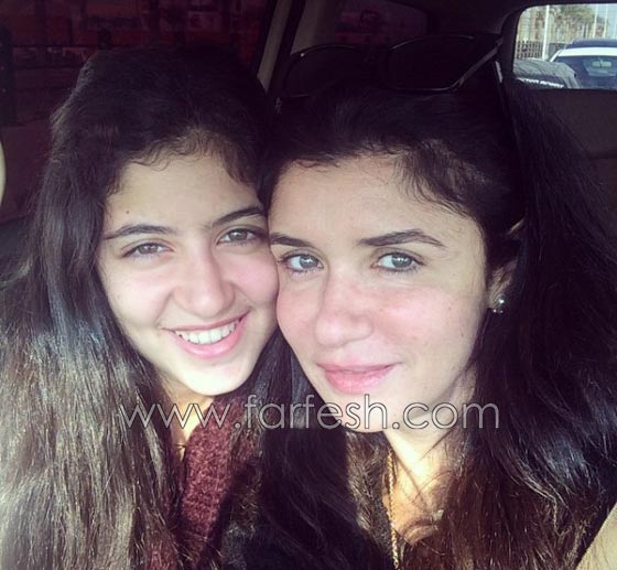 صور فنانات فوق الاربعين وبناتهن: طبق الأصل في الأناقة والجمال صورة رقم 1 صور فنانات فوق الاربعين وبناتهن: طبق الأصل في الأناقة والجمال صورة رقم 1