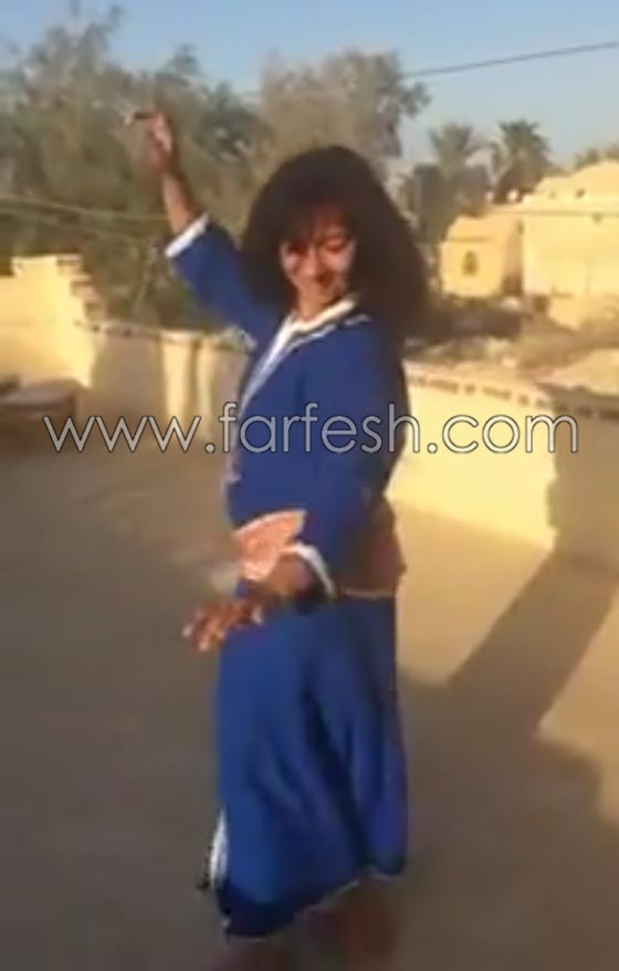 الراقصة نجوى فؤاد تستنكر وفيفي عبده تؤيد رقص الدكتورة منى برنس صورة رقم 3 الراقصة نجوى فؤاد تستنكر وفيفي عبده تؤيد رقص الدكتورة منى برنس صورة رقم 3