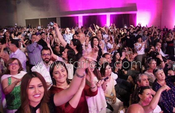 صور وفيديو: السيدة ماجدة الرومي تحيي البحر الميت صورة رقم 9 صور وفيديو: السيدة ماجدة الرومي تحيي البحر الميت صورة رقم 9
