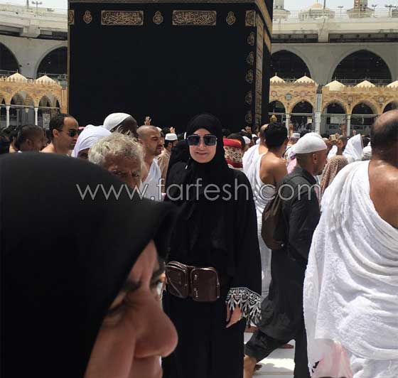 4 أخطاء وقعت فيها الفنانة غادة عبد الرازق أغضبت جمهورها خلال رحلة العمرة صورة رقم 3 4 أخطاء وقعت فيها الفنانة غادة عبد الرازق أغضبت جمهورها خلال رحلة العمرة صورة رقم 3