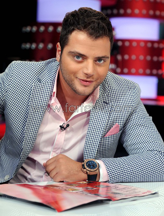 فيديو صادم: فنان لبناني يتعاطى المخدرات ويشم الكوكايين امام الكاميرا! صورة رقم 12 فيديو صادم: فنان لبناني يتعاطى المخدرات ويشم الكوكايين امام الكاميرا! صورة رقم 12