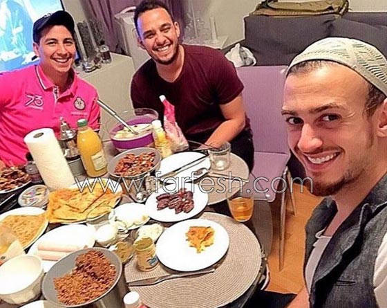 صورة جديدة: سعد المجرد يتناول إفطار رمضان مع الأصدقاء صورة رقم 1 صورة جديدة: سعد المجرد يتناول إفطار رمضان مع الأصدقاء صورة رقم 1