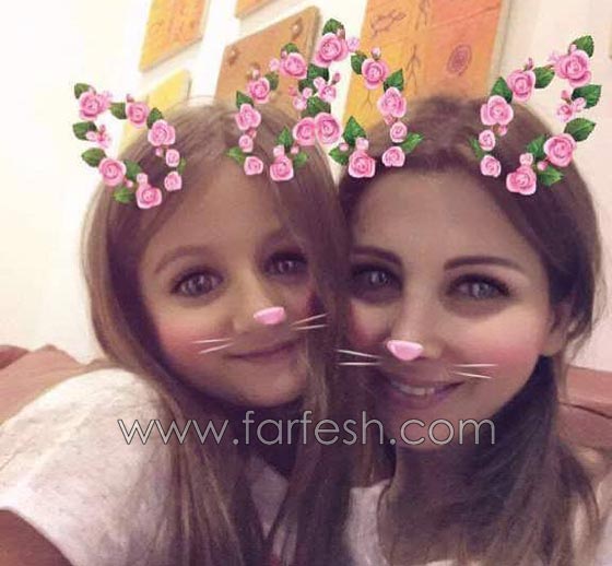 صور ابنتا نانسي عجرم باطلالة على الموضة مع والدهما.. تنافسان عارضات الازياء! صورة رقم 5 صور ابنتا نانسي عجرم باطلالة على الموضة مع والدهما.. تنافسان عارضات الازياء! صورة رقم 5