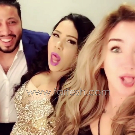 المنتج يفاجئ شيماء سيف ويتقدم لخطوبتها على المسرح وهي تطلق زغروطة صورة رقم 10 المنتج يفاجئ شيماء سيف ويتقدم لخطوبتها على المسرح وهي تطلق زغروطة صورة رقم 10