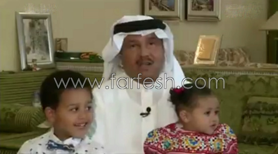 ابنة محمد عبده الطفلة عالية تغني بعفوية على الهواء في لقاء لوالدها صورة رقم 2 ابنة محمد عبده الطفلة عالية تغني بعفوية على الهواء في لقاء لوالدها صورة رقم 2