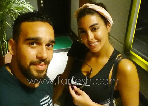 الصيف يفضح الفنانات: شعر خفيف، وزن زائد وإطلالات صادمة بدون مكياج صورة رقم 21 الصيف يفضح الفنانات: شعر خفيف، وزن زائد وإطلالات صادمة بدون مكياج صورة رقم 21