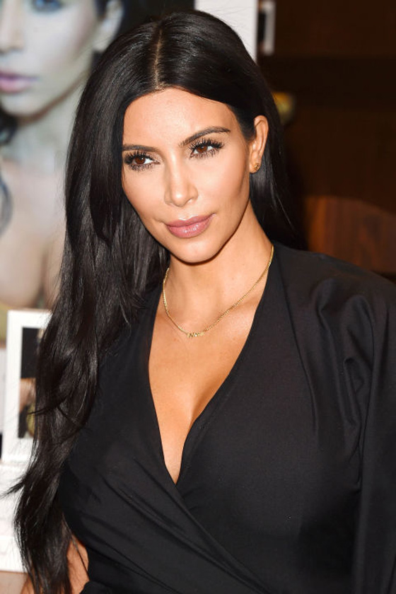 فيديو كيم كارداشيان يفضح تعاطيها الكوكايين وهي تلوم الطاولة! صورة رقم 11 فيديو كيم كارداشيان يفضح تعاطيها الكوكايين وهي تلوم الطاولة! صورة رقم 11