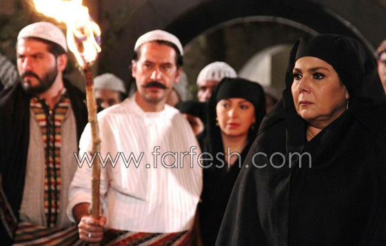 بين نجمين.. جدل حول مصير (الهيبة) بعد انسحاب نادين نجيم وبقاء تيم حسن صورة رقم 3 بين نجمين.. جدل حول مصير (الهيبة) بعد انسحاب نادين نجيم وبقاء تيم حسن صورة رقم 3