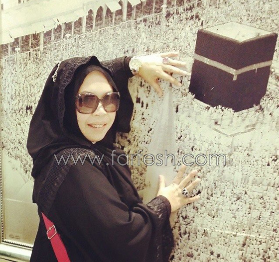بطلة كليب (I Am Me) الراقص.. قصة ماليزية من بائعة إلى مليونيرة صورة رقم 25 بطلة كليب (I Am Me) الراقص.. قصة ماليزية من بائعة إلى مليونيرة صورة رقم 25