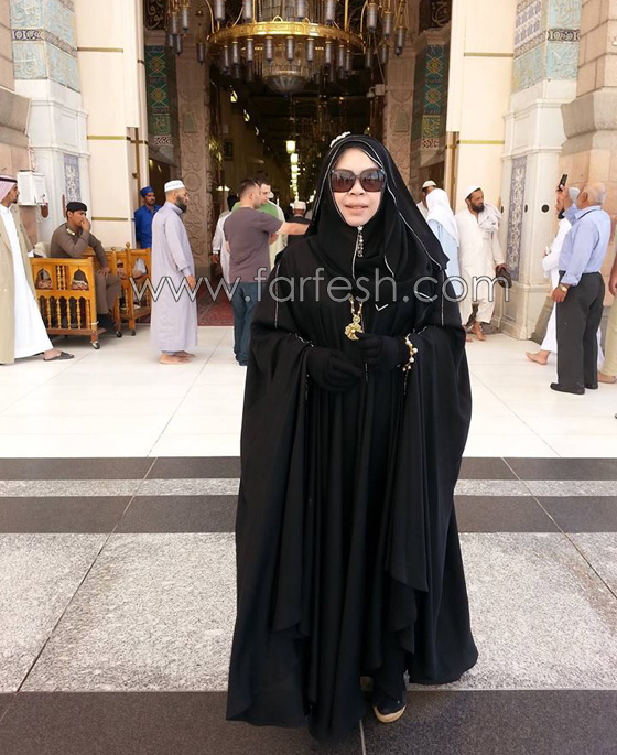 بطلة كليب (I Am Me) الراقص.. قصة ماليزية من بائعة إلى مليونيرة صورة رقم 33 بطلة كليب (I Am Me) الراقص.. قصة ماليزية من بائعة إلى مليونيرة صورة رقم 33