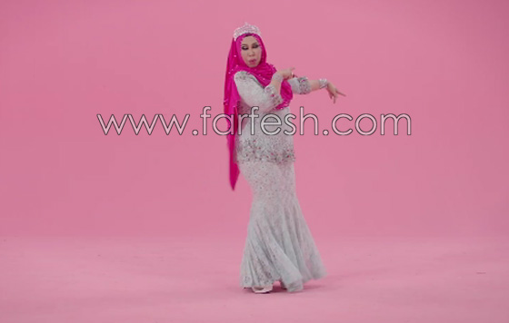 بطلة كليب (I Am Me) الراقص.. قصة ماليزية من بائعة إلى مليونيرة صورة رقم 21 بطلة كليب (I Am Me) الراقص.. قصة ماليزية من بائعة إلى مليونيرة صورة رقم 21