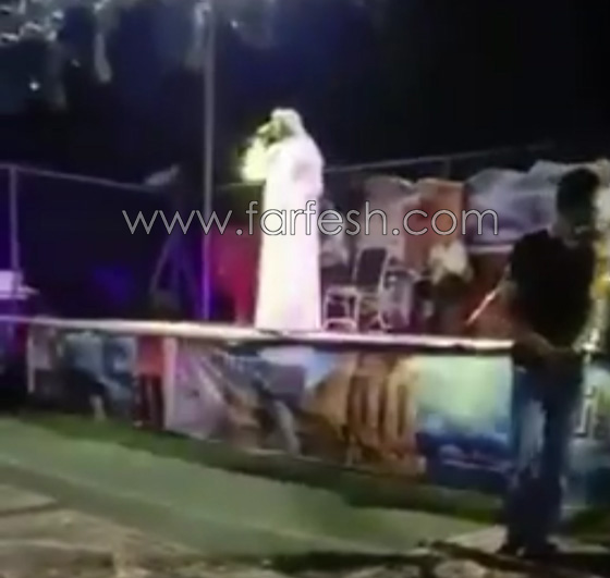 بالفيديو.. لحظة الاعتداء بالضرب على الفنان الأردني سعد أبو تايه صورة رقم 1 بالفيديو.. لحظة الاعتداء بالضرب على الفنان الأردني سعد أبو تايه صورة رقم 1