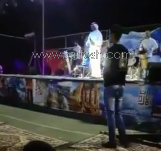 بالفيديو.. لحظة الاعتداء بالضرب على الفنان الأردني سعد أبو تايه صورة رقم 2 بالفيديو.. لحظة الاعتداء بالضرب على الفنان الأردني سعد أبو تايه صورة رقم 2