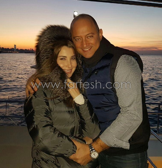 فيديو نانسي عجرم ترقص مع زوجها وإبنتيها وتبدو مثل اختهما صورة رقم 4 فيديو نانسي عجرم ترقص مع زوجها وإبنتيها وتبدو مثل اختهما صورة رقم 4