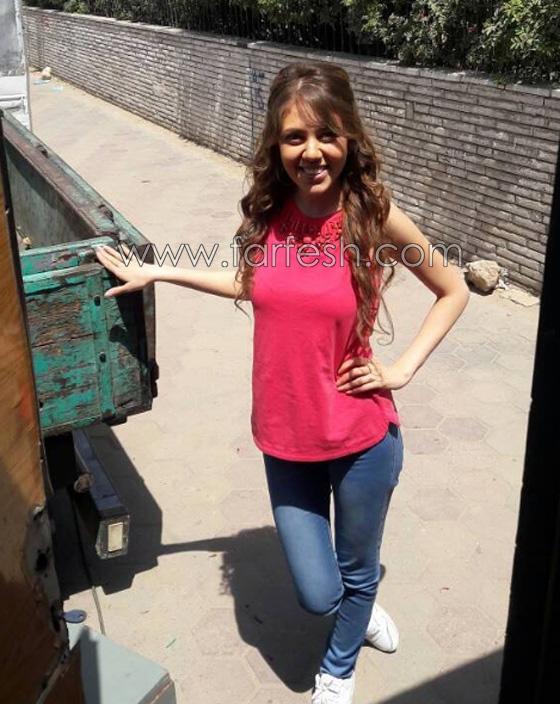 الفنانة رحمة حسن تثير الجدل بسبب صورة سيلفي صورة رقم 9 الفنانة رحمة حسن تثير الجدل بسبب صورة سيلفي صورة رقم 9